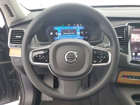 Used 2024 Volvo XC90 B5 Plus AWD/4WD image 24