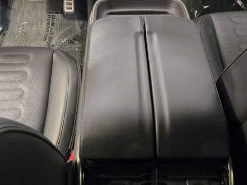 Used 2024 Rivian R1S Adventure AWD/4WD image 12