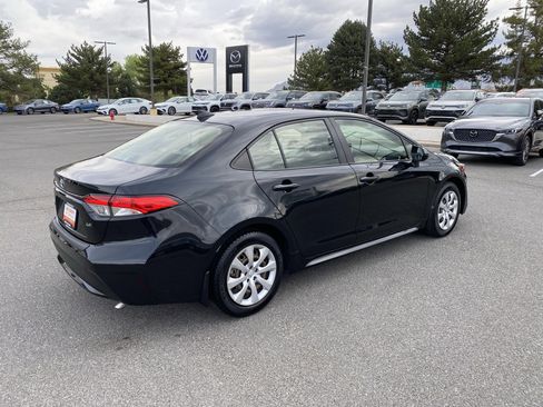 Used 2020 Toyota Corolla LE image 43