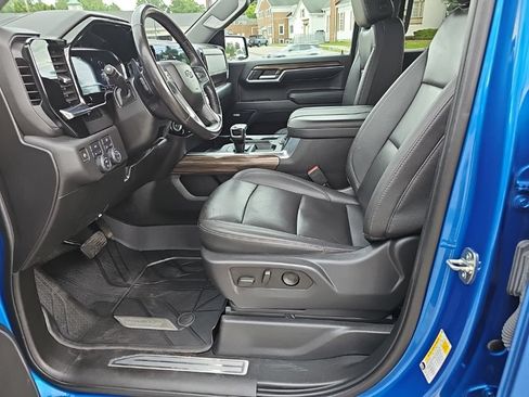Used 2023 Chevrolet Silverado 1500 RST w/ Convenience Package II AWD/4WD image 21