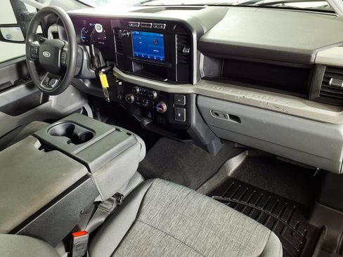 Used 2023 Ford F250 XL w/ STX Appearance Package AWD/4WD image 13