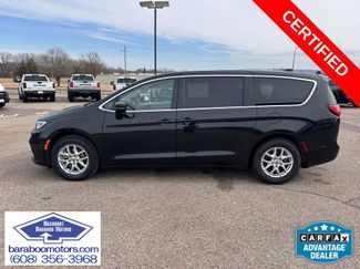 Used 2024 Chrysler Pacifica Touring-L video 2