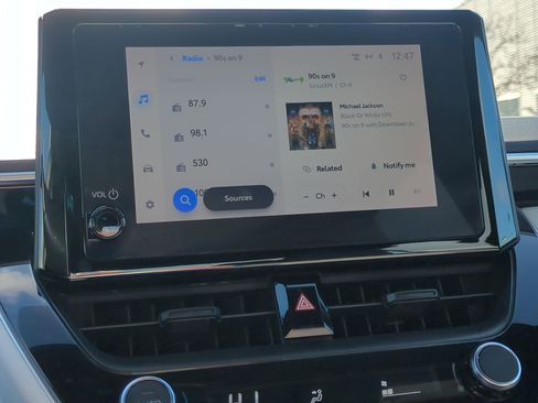 Used 2023 Toyota Corolla SE image 25