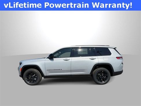 New 2025 Jeep Grand Cherokee L Altitude image 5