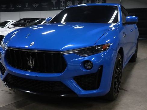 Used 2022 Maserati Levante F Tributo image 1