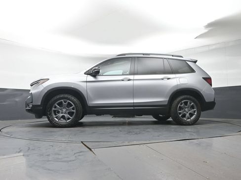 Certified 2024 Honda Passport TrailSport image 31