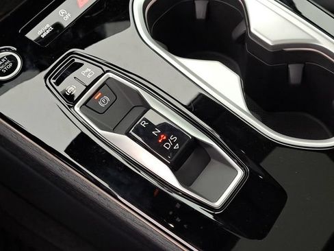 New 2026 Audi A6 Premium Plus AWD/4WD image 16
