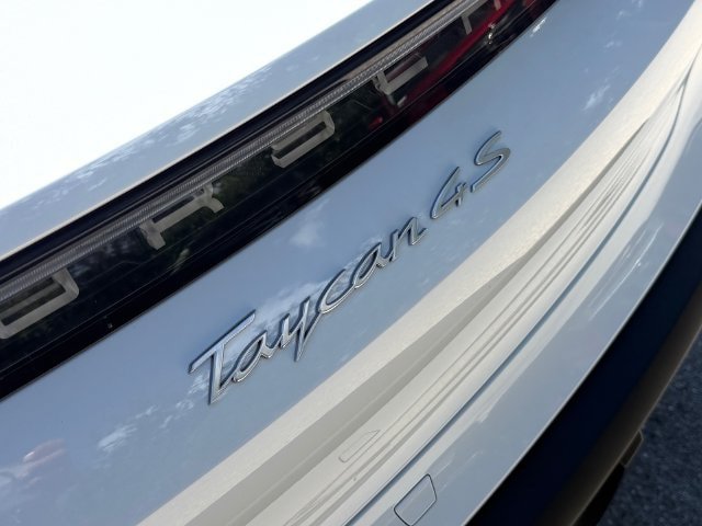 Used 2020 Porsche Taycan 4S AWD/4WD image 14