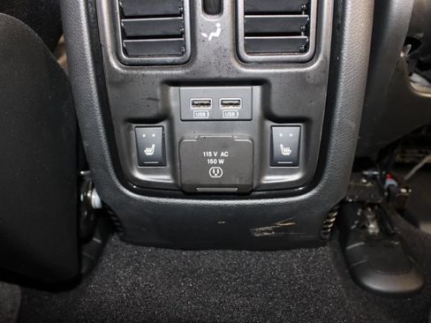 Used 2025 Dodge Durango GT AWD/4WD image 19