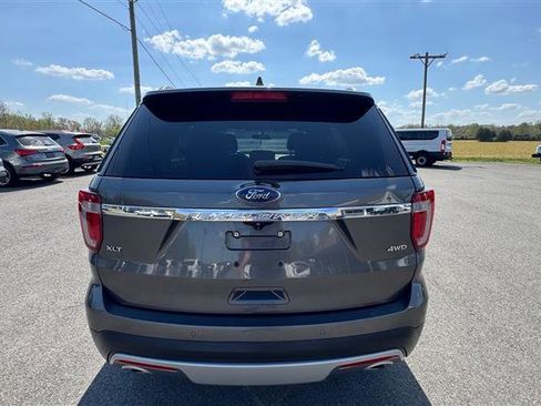 Used 2016 Ford Explorer XLT w/ Equipment Group 202A image 16