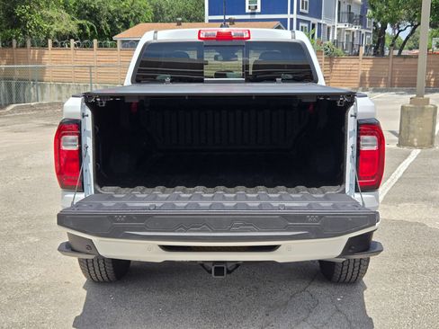 Used 2026 GMC Canyon AT4 w/ AT4 Premium Package AWD/4WD image 25
