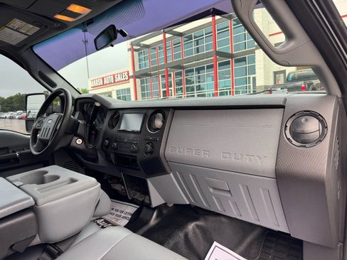 Used 2012 Ford F250 XL w/ PWR Equipment Group AWD/4WD image 19