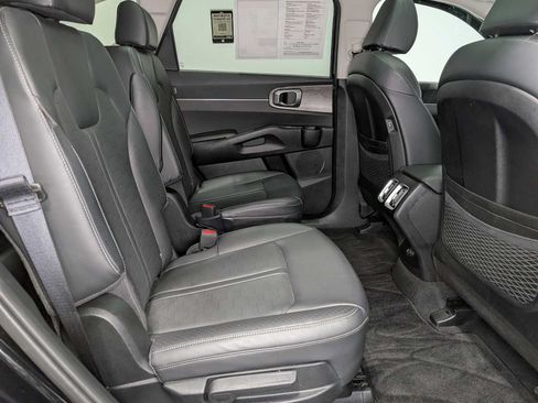 Certified 2025 Kia Sorento X-Line EX AWD/4WD image 44