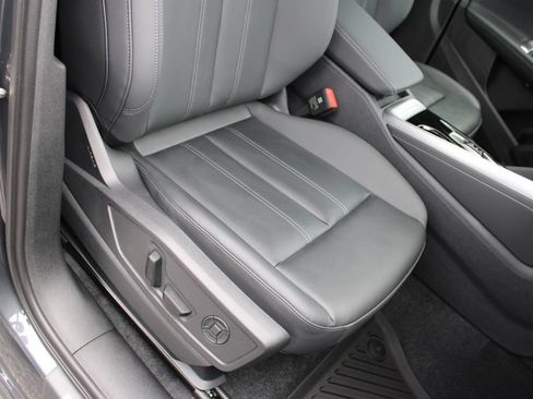 Certified 2025 Audi Q5 Premium Plus w/ Premium Plus AWD/4WD image 25