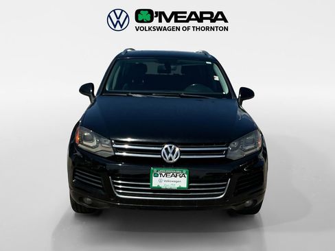Used 2013 Volkswagen Touareg Sport AWD/4WD image 8