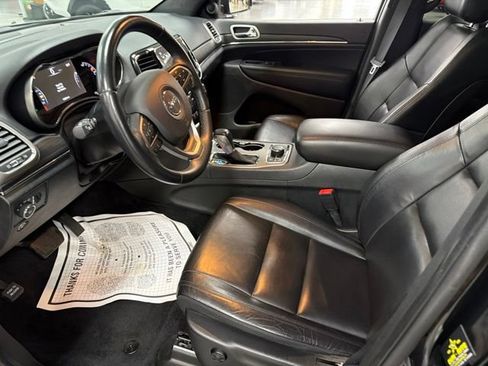 Used 2022 Jeep Grand Cherokee Limited AWD/4WD image 15