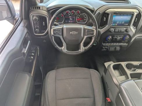 Used 2019 Chevrolet Silverado 1500 RST image 9