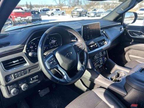 Used 2023 Chevrolet Suburban Z71 w/ Off-Road Capability Package image 9