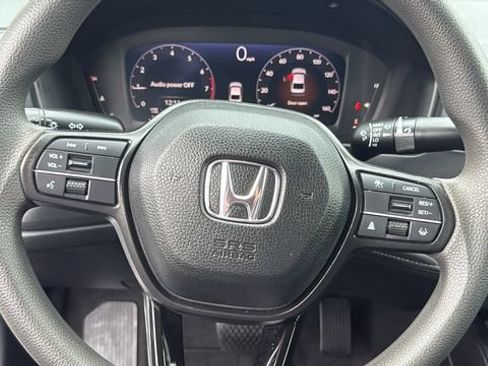 Used 2023 Honda Accord EX image 12