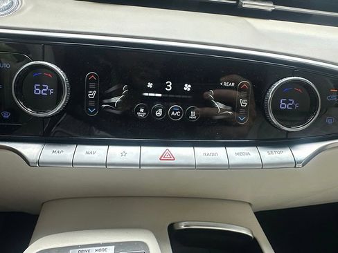Used 2023 Genesis Electrified GV70 w/ Prestige Package AWD/4WD image 19