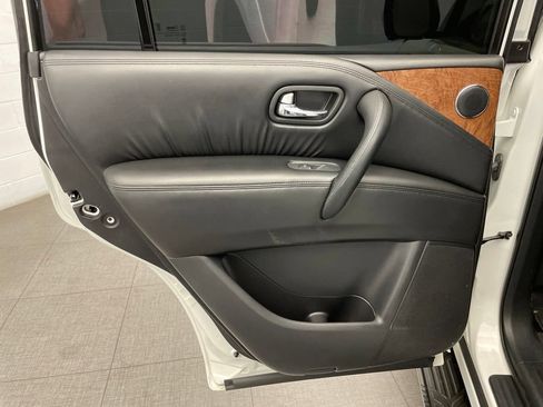 Used 2022 Nissan Armada SL w/ Captain's Chairs Package RWD image 25