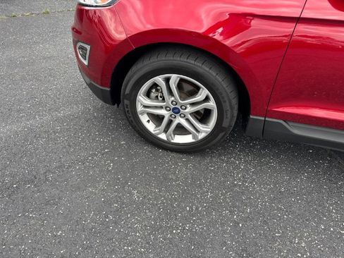 Used 2018 Ford Edge Titanium w/ Equipment Group 301A AWD/4WD image 7
