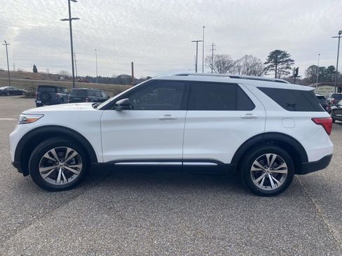 Used 2020 Ford Explorer Platinum w/ Premium Technology Package image 4