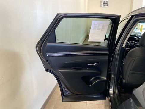 Used 2023 Hyundai Tucson SEL w/ Winter Package image 8