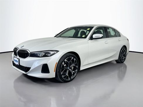 Used 2025 BMW 330i xDrive Sedan w/ Convenience Package AWD/4WD image 2