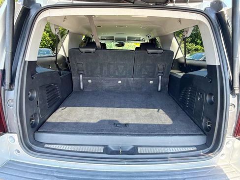Used 2017 Chevrolet Suburban LT AWD/4WD image 30