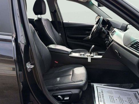 Used 2017 BMW 320i xDrive Sedan image 13
