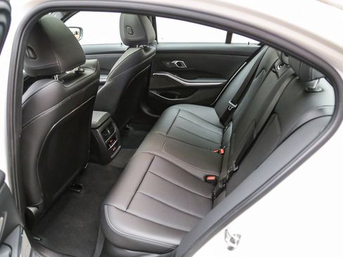 Used 2026 BMW 330i Sedan w/ Premium Package RWD image 20
