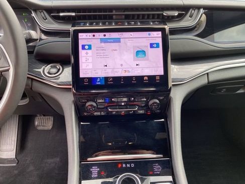 Used 2022 Jeep Grand Cherokee Trailhawk w/ Luxury Tech Group III AWD/4WD image 29