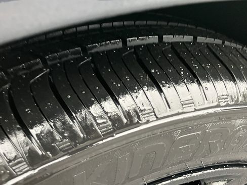 Used 2025 Honda Accord SE image 13