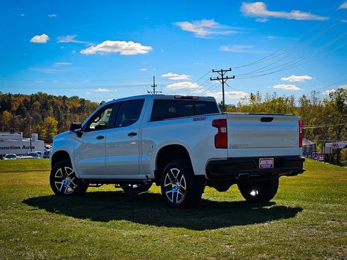 Used 2020 Chevrolet Silverado 1500 LT Trail Boss image 7