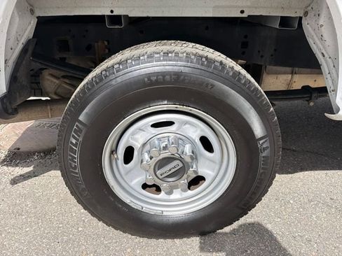 Used 2020 Ford F250 XL w/ Power Equipment Group AWD/4WD image 28