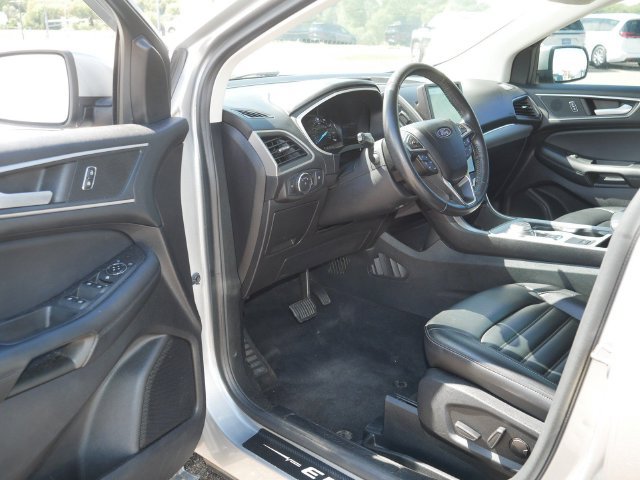Used 2021 Ford Edge SEL AWD/4WD image 12