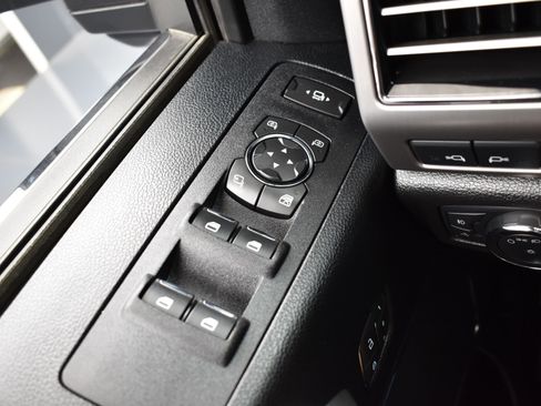 Used 2019 Ford F250 Platinum w/ Platinum Ultimate Package image 24