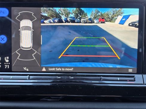 Used 2025 Volkswagen Atlas Cross Sport SEL image 16