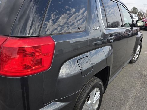 Used 2017 GMC Terrain SLE w/ Convenience Package image 7