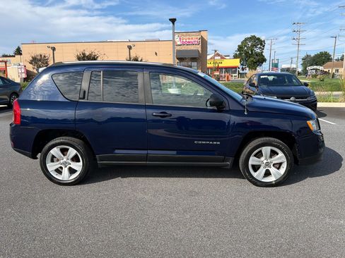 Used 2012 Jeep Compass Latitude FWD image 8
