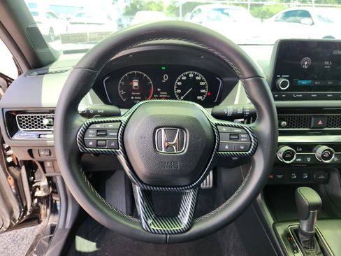 Used 2025 Honda Civic Sport image 17
