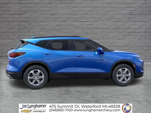 New 2026 Chevrolet Blazer LT w/ Convenience Package FWD image 5