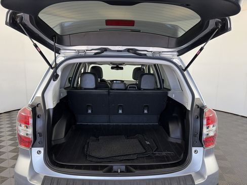 Used 2014 Subaru Forester 2.5i Limited w/ Popular Package #1 AWD/4WD image 14