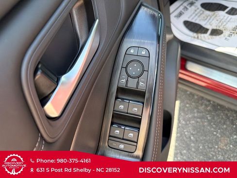 Certified 2026 Nissan Rogue SV AWD/4WD image 15