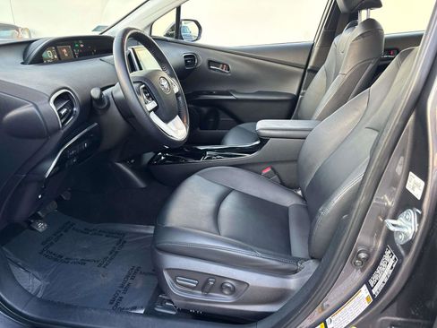 Used 2018 Toyota Prius Prime Premium w/ Carpet Mat Package image 7