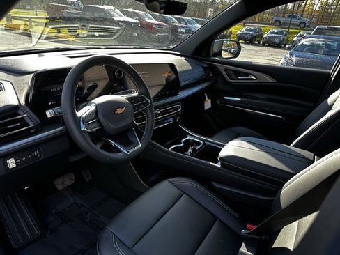 New 2026 Chevrolet Traverse LT w/ Sun and Wheel Package image 22