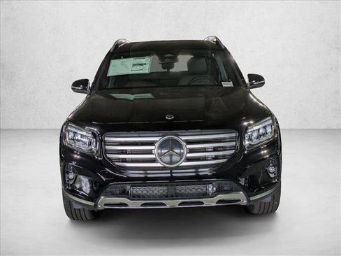 New 2025 Mercedes-Benz GLB 250 image 6