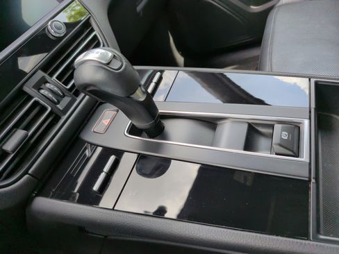 Used 2023 Porsche Macan image 20