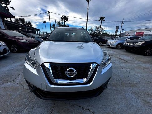 Used 2020 Nissan Kicks S FWD image 1